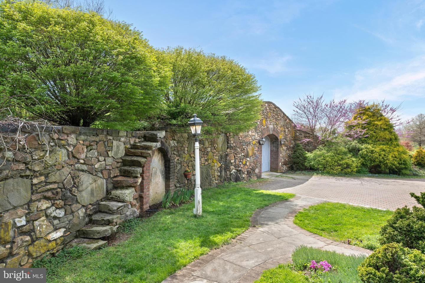 500 Bartram Road photo 11