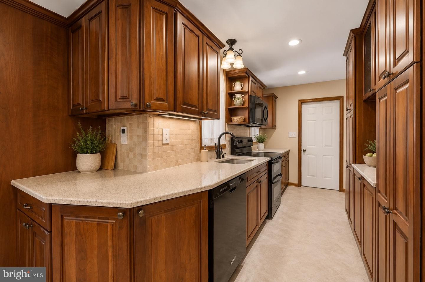 508 Ash Road photo 14