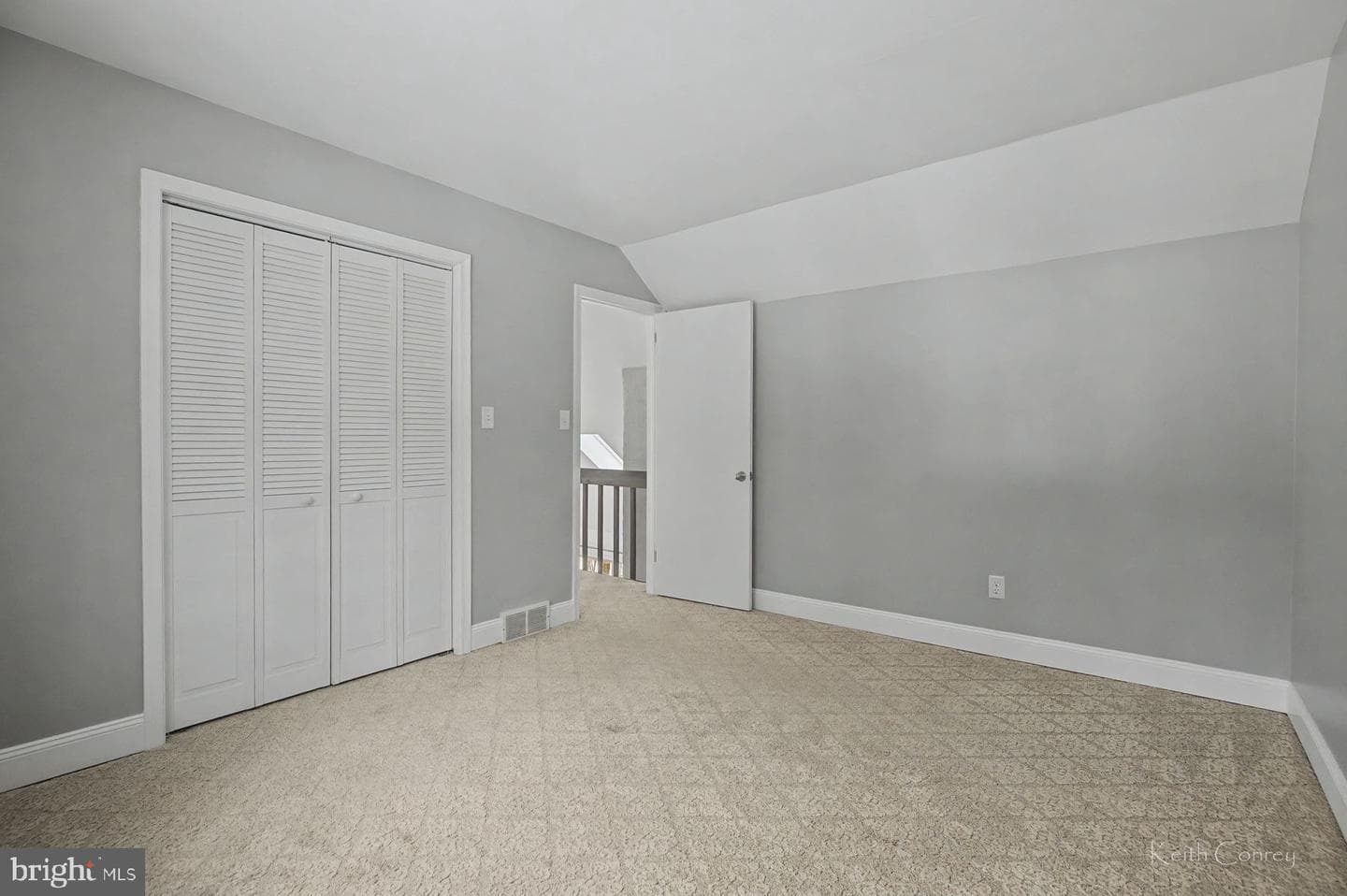 8 Laurel Dr photo 36