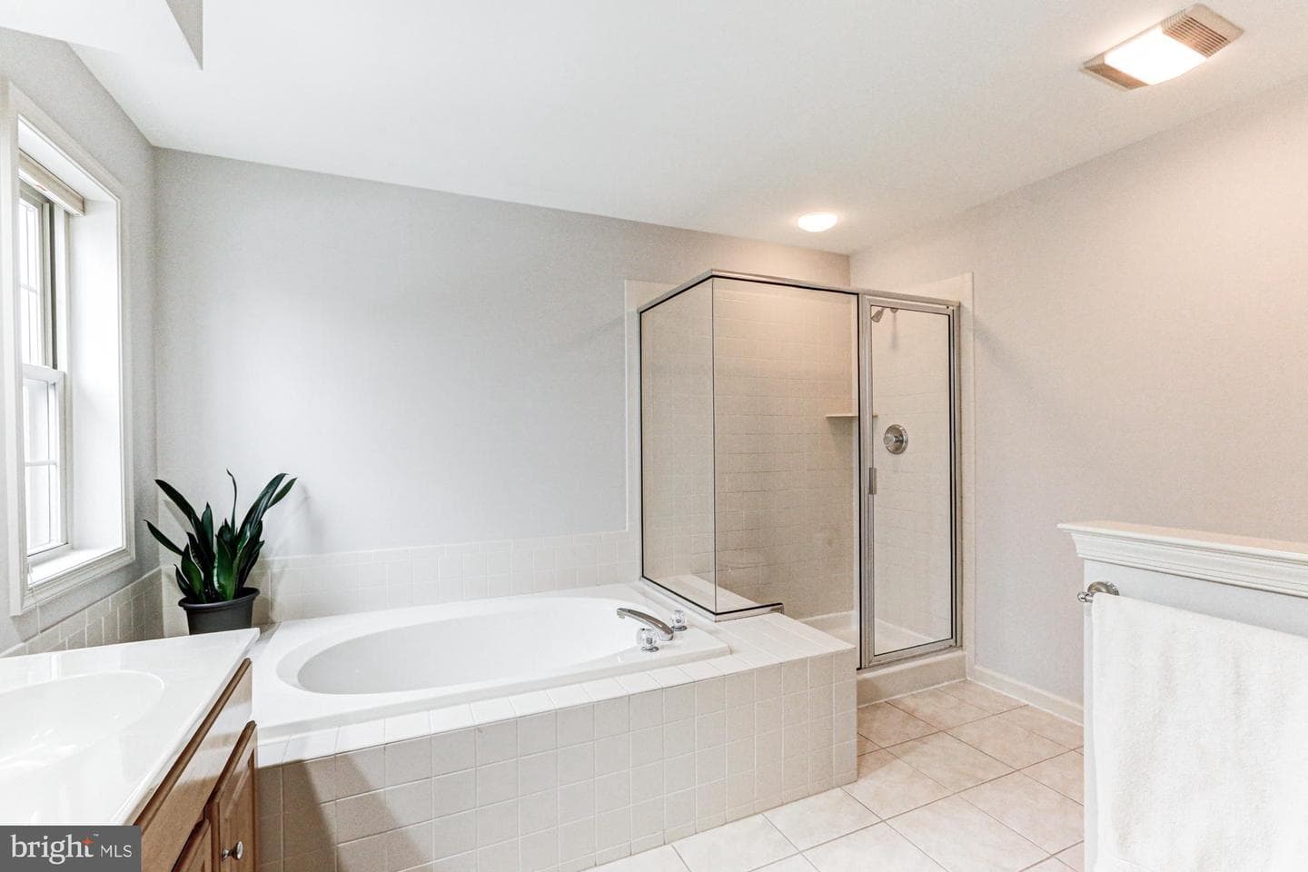 518 Hyde Park Circle photo 47