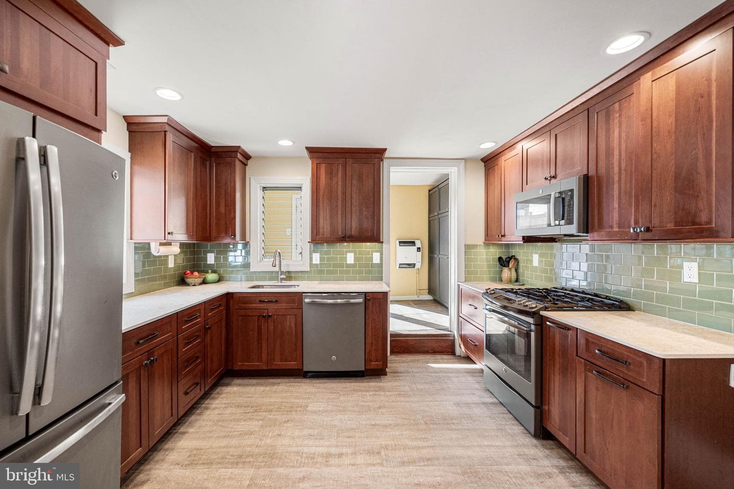 220 S Walnut Street photo 11