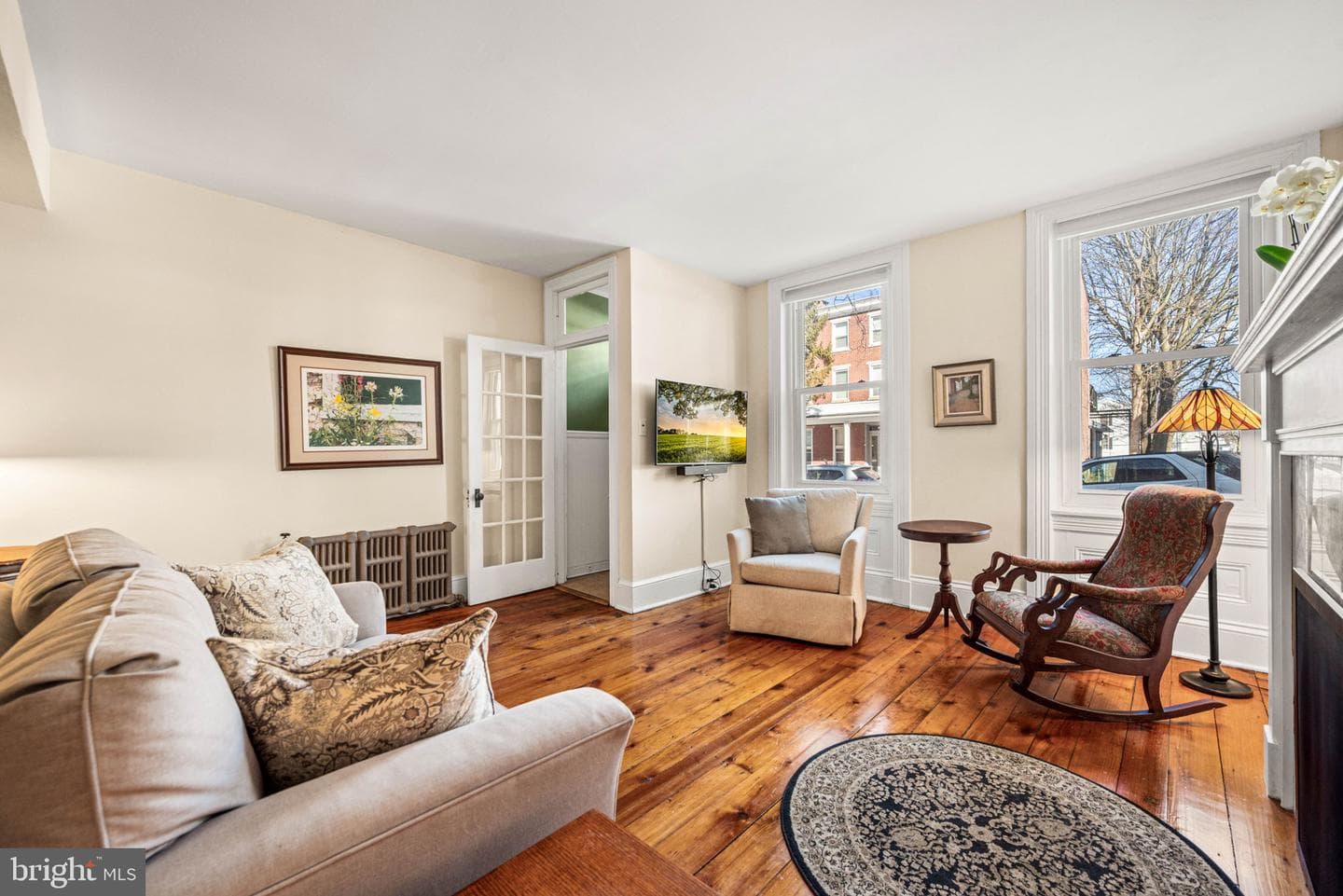 220 S Walnut Street photo 5