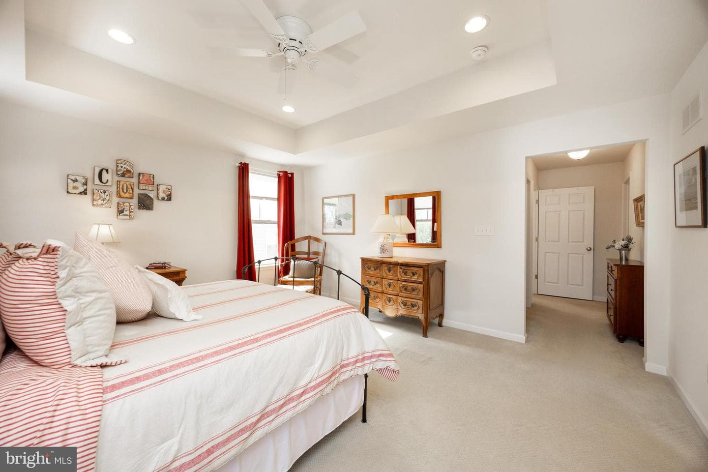235 Kestrel Court photo 16
