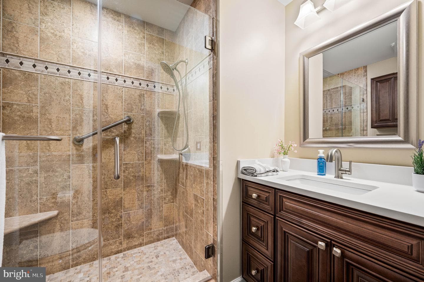 705 Hillary Court #705 photo 23