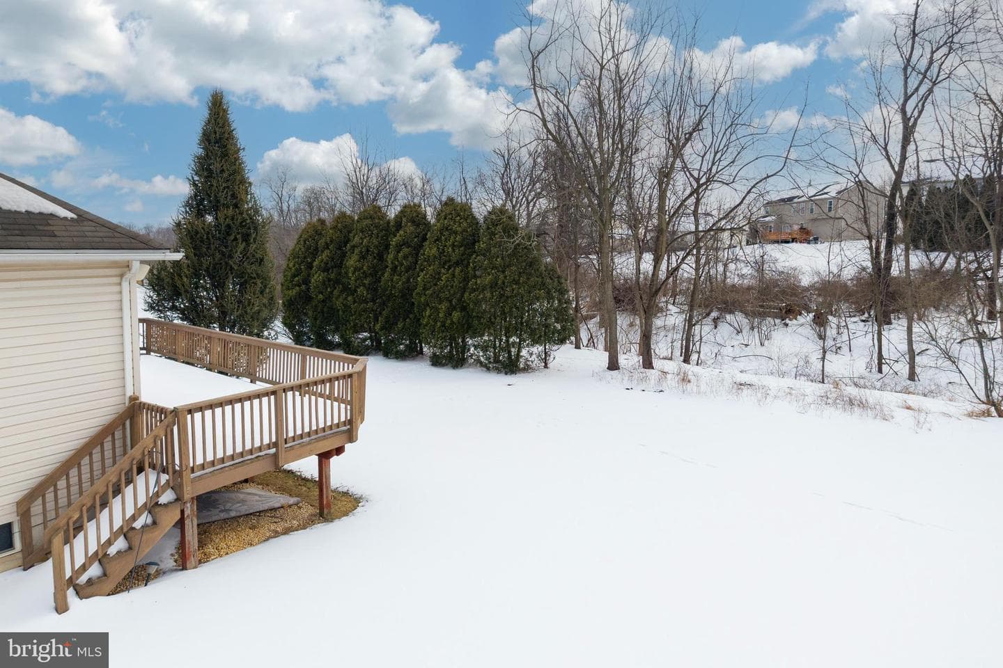 140 Milbury Road photo 26