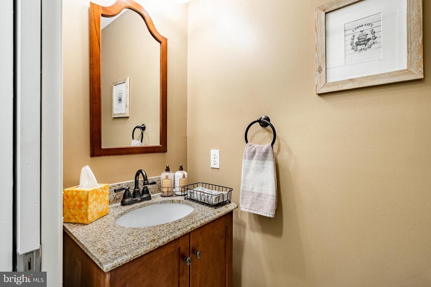10 Walden Way photo 10