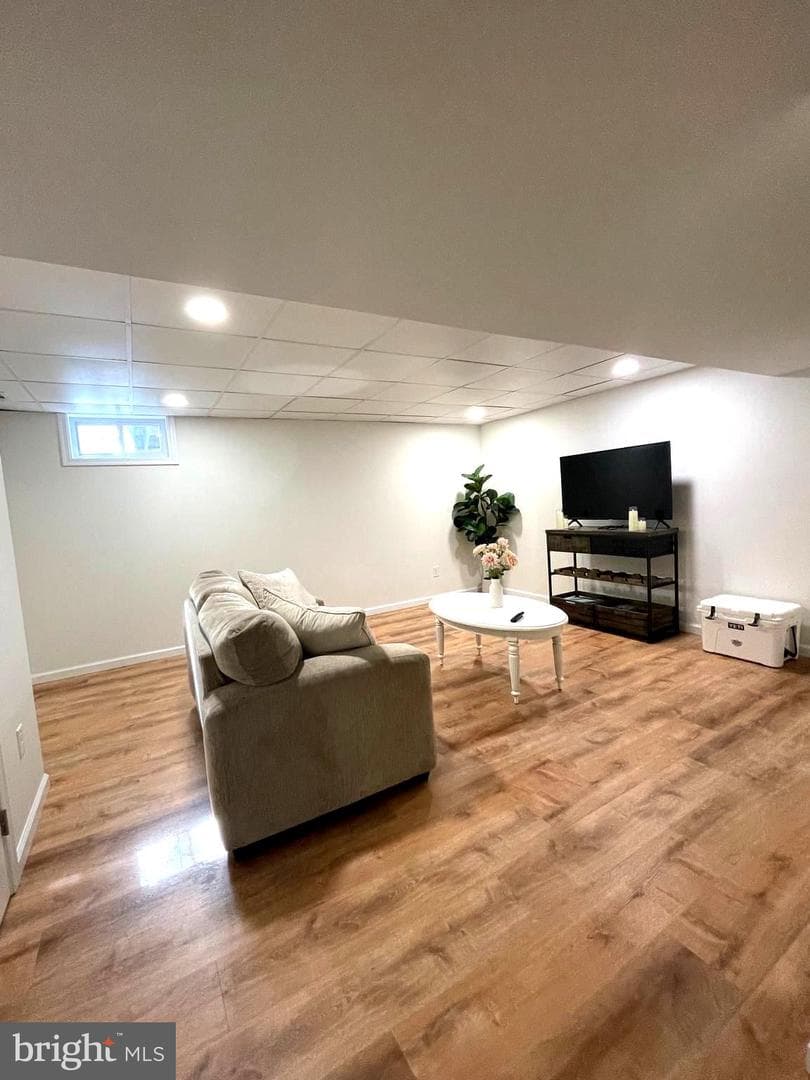 810 Amber Lane photo 24