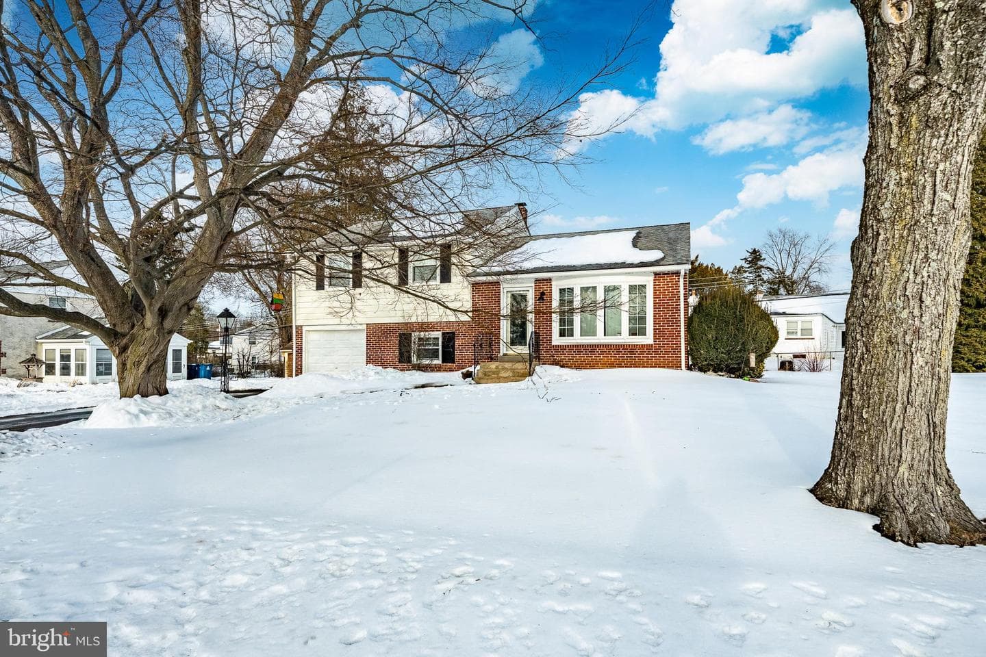 111 Glen Avenue photo 1