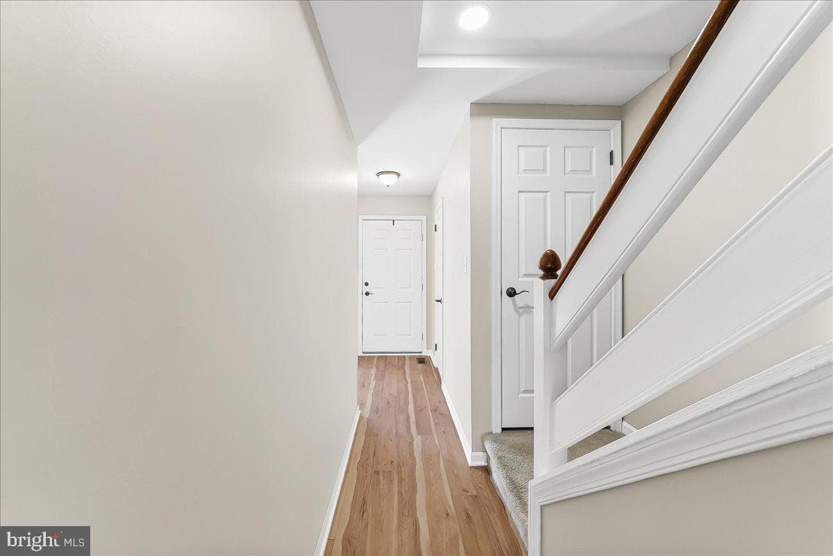 2107 Eton Court #2107 photo 5