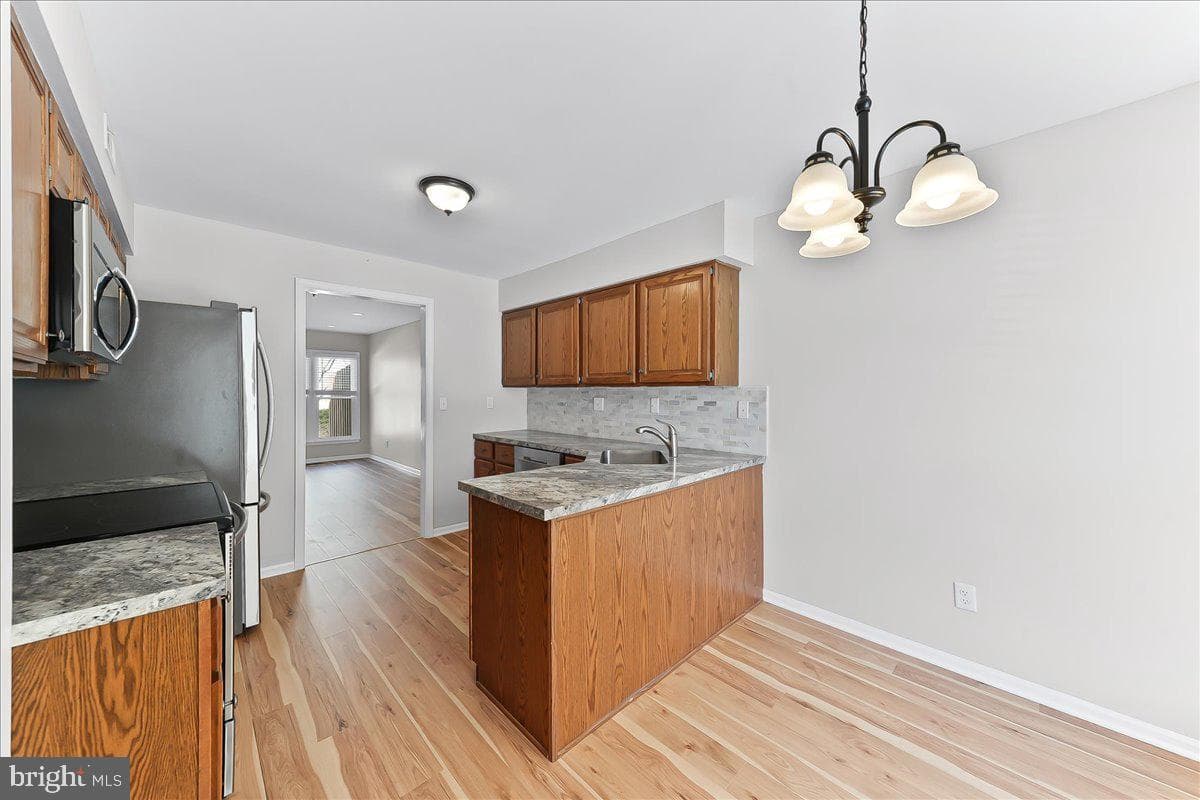 2107 Eton Court #2107 photo 9