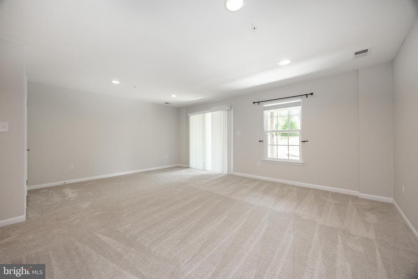 104 Cricket Drive photo 32