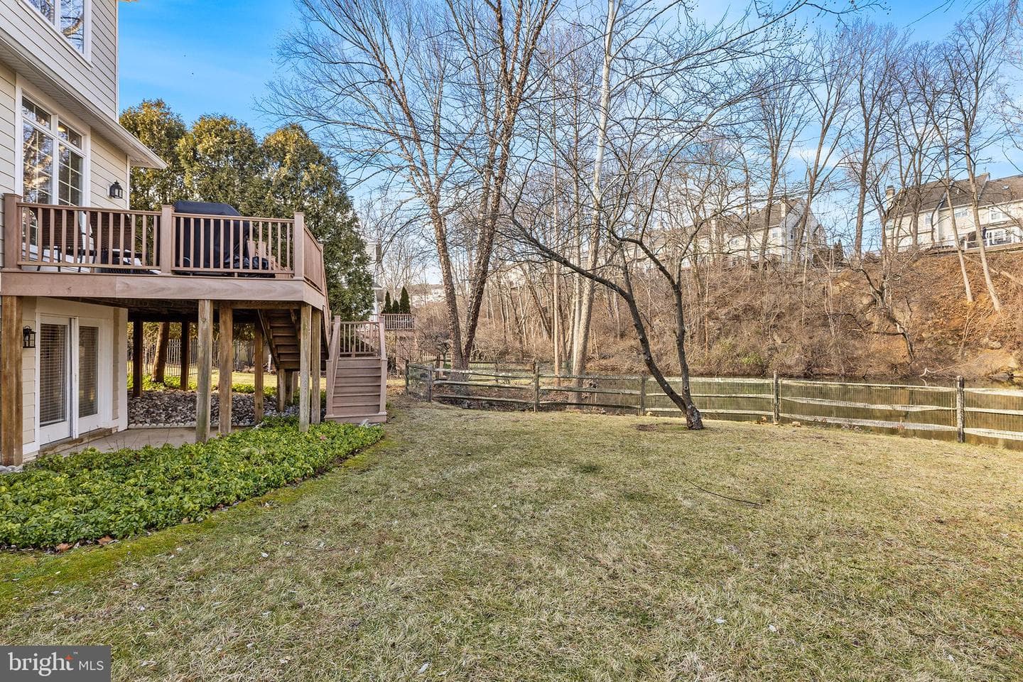 211 Shoreline Drive photo 40