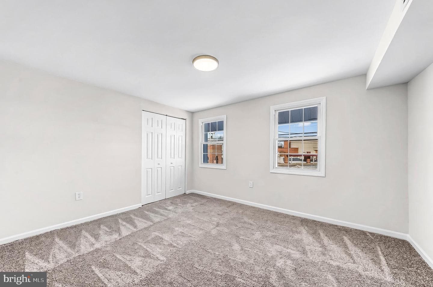 232 S 5th Street photo 20