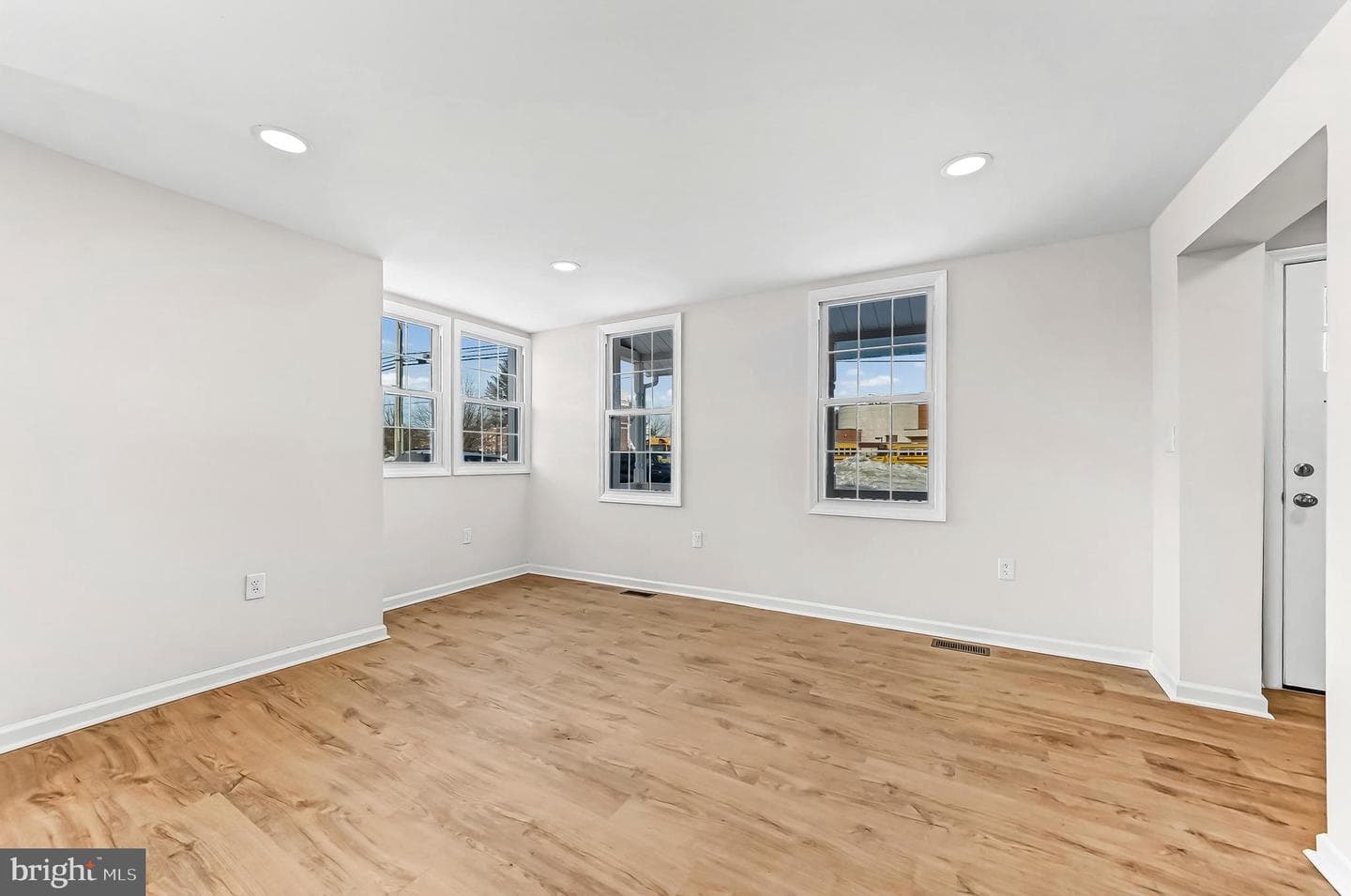 232 S 5th Street photo 7