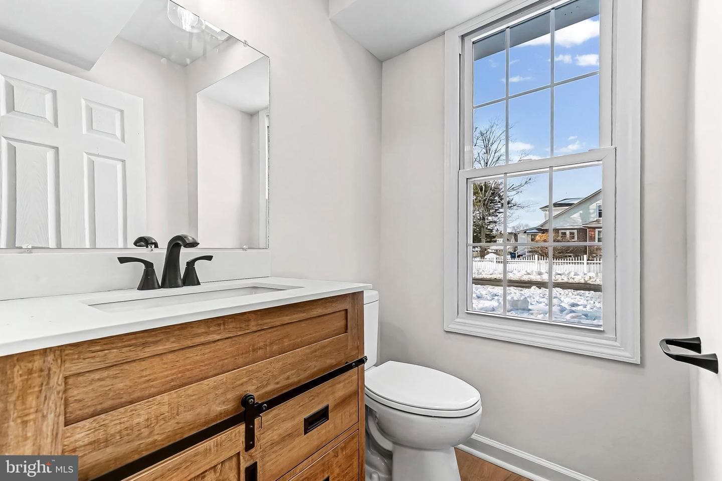 232 S 5th Street photo 9