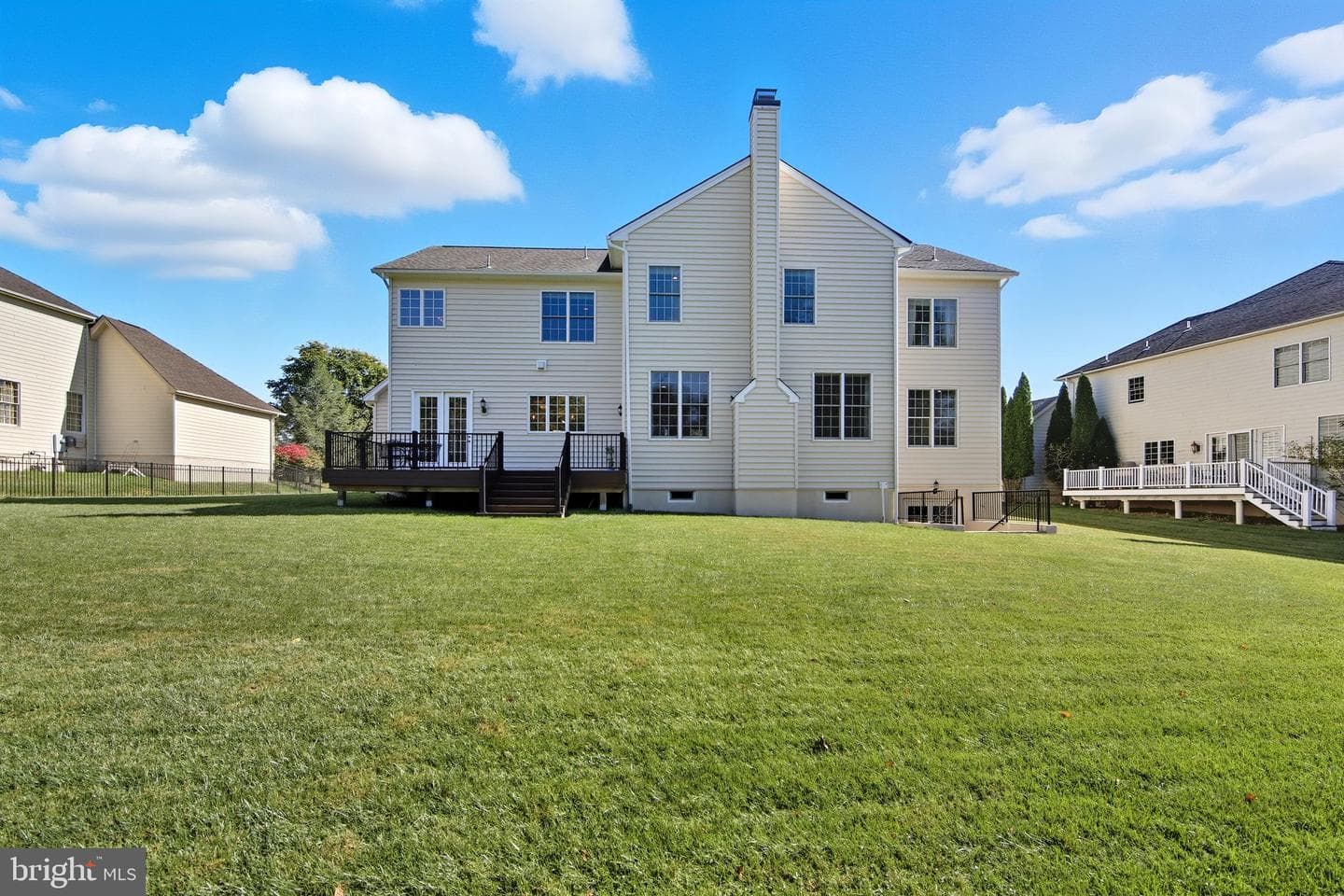 2114 Ferncroft Lane photo 3