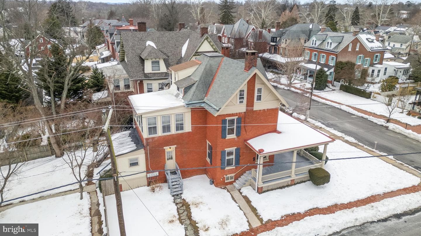402 W Union Street photo 8