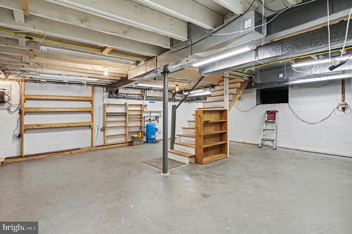 3 Carriage Way photo 35