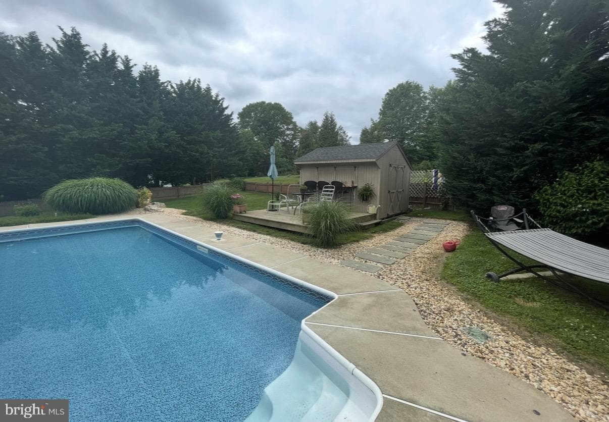 190 Wedgewood Rd photo 3