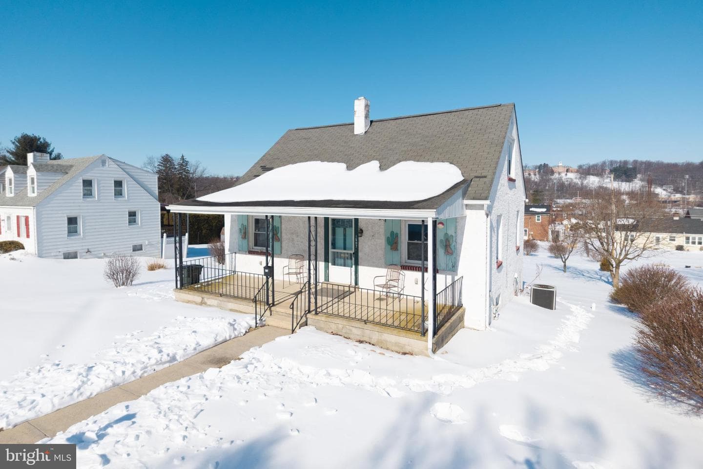 1507 Stirling Street photo 4