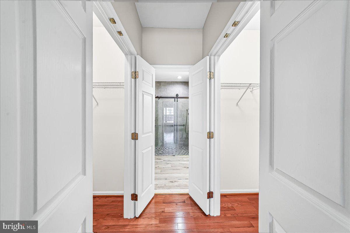 132 Huntingdon Court #1801 photo 12