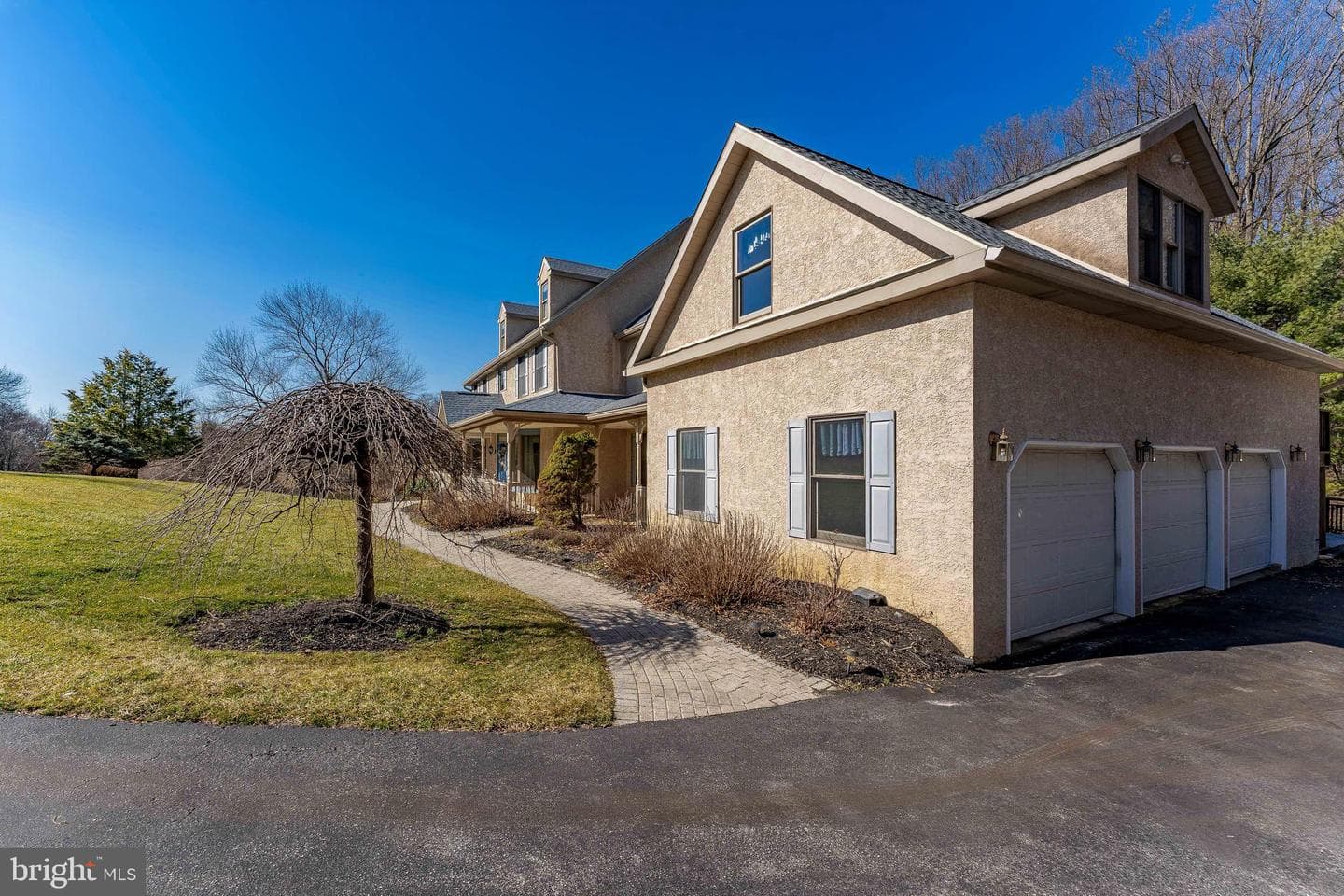 797 Tree Lane photo 5