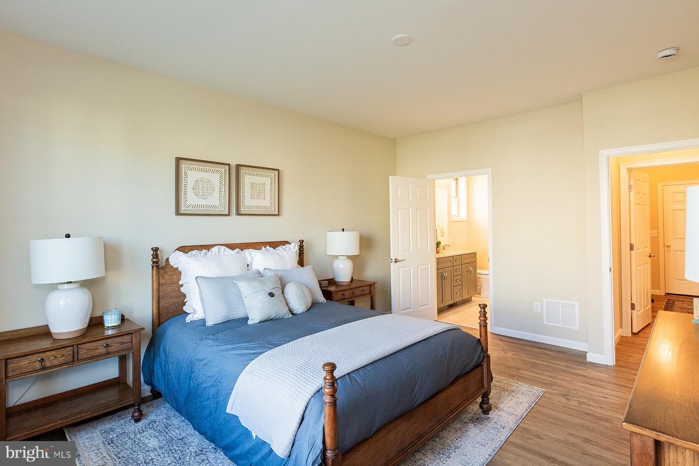 610 Greenbriar Path photo 17