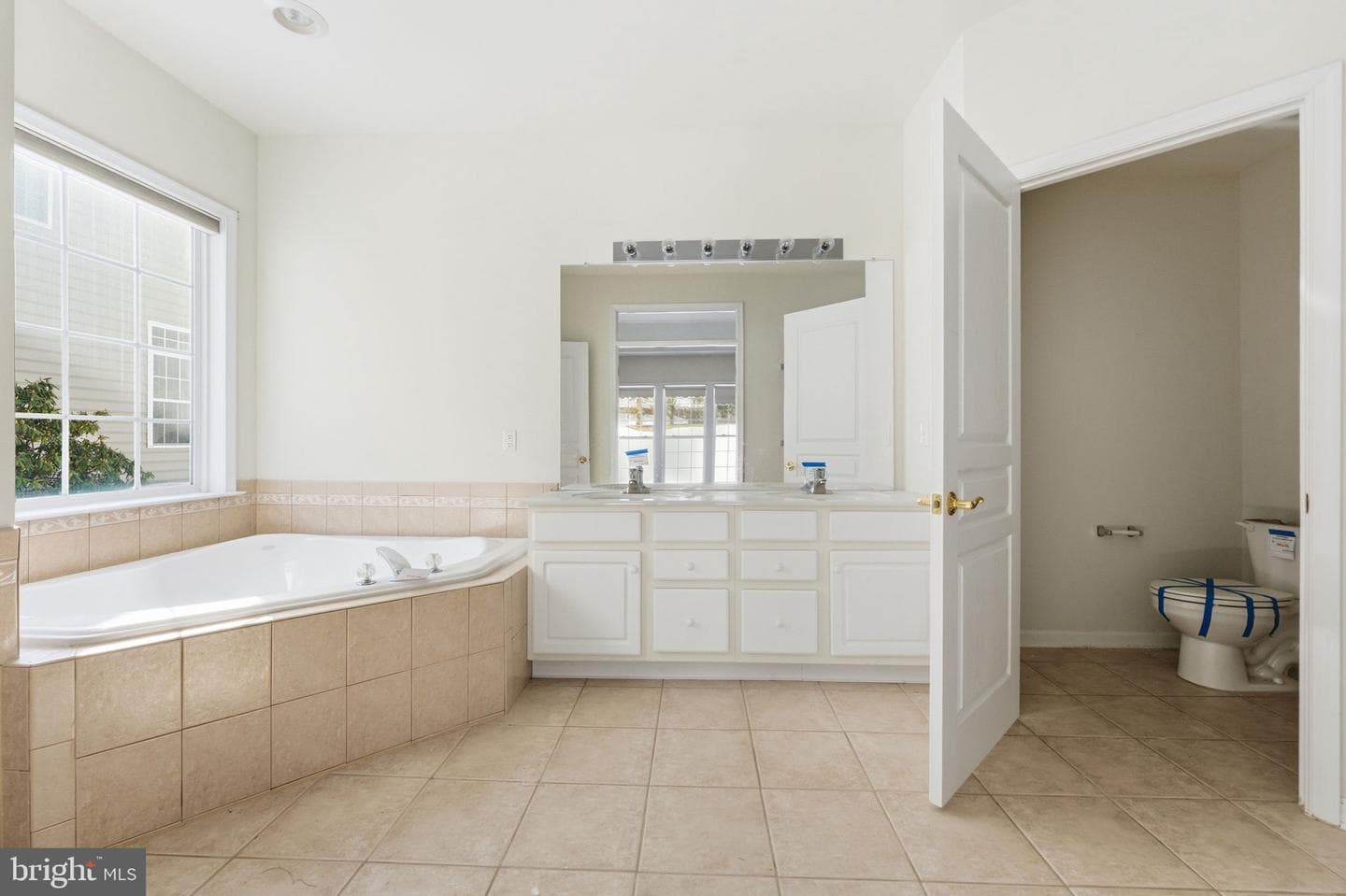 458 Mimosa Circle photo 29