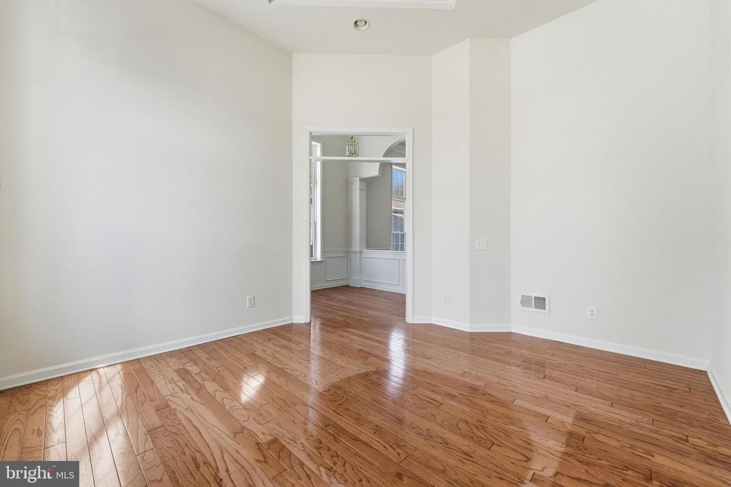 458 Mimosa Circle photo 8