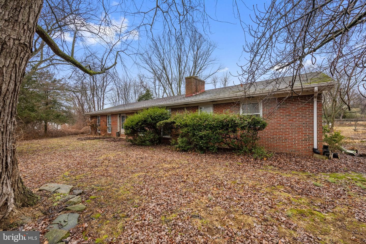 507 Chesterville Road photo 2