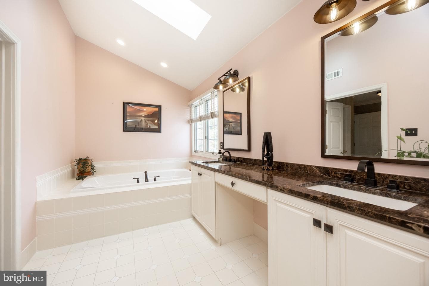 21 Kyle Dr photo 34