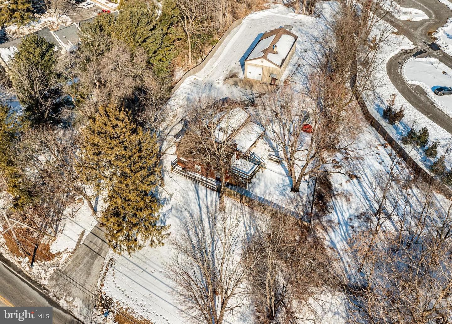 121 W Boot Road photo 2