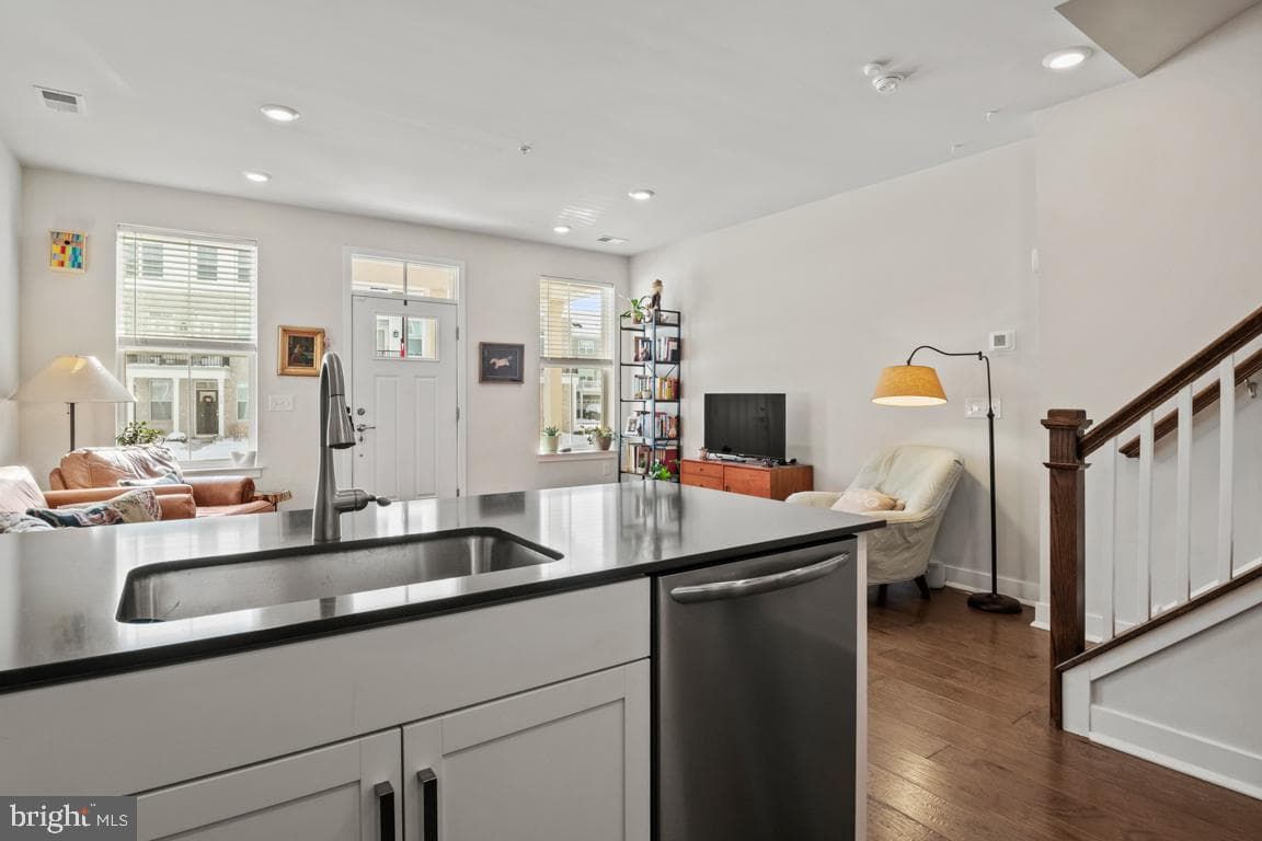 930 Anvil Court photo 9