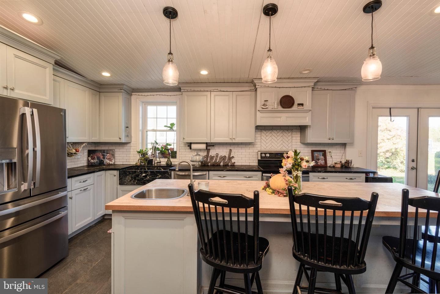 845 Waterway Road photo 60