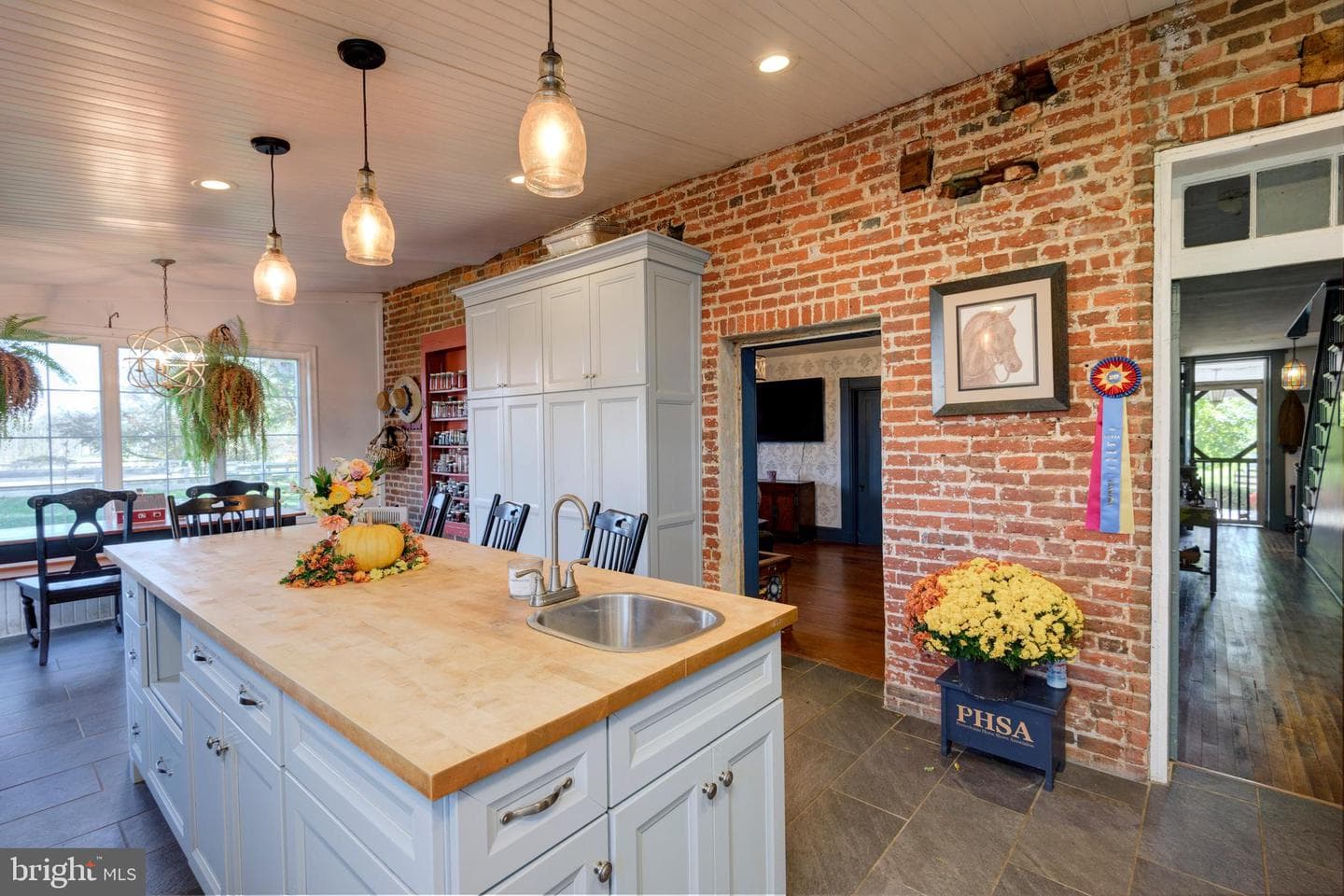 845 Waterway Road photo 64