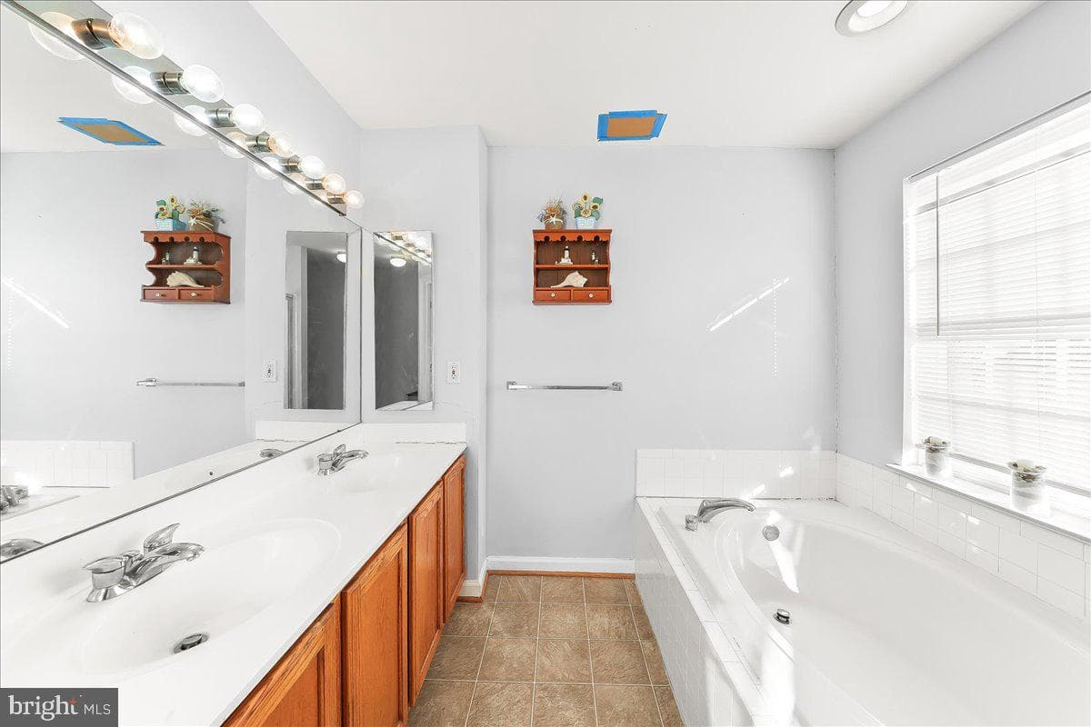 202 Fox Trail #105 photo 23