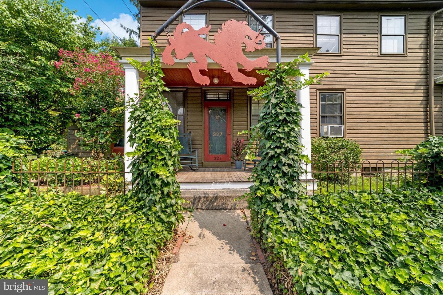 327 E Street Road photo 4