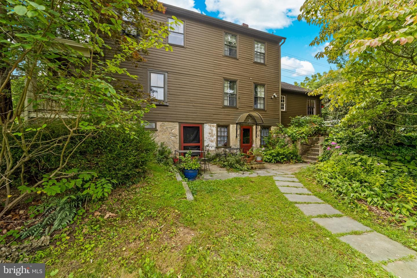 327 E Street Road photo 5