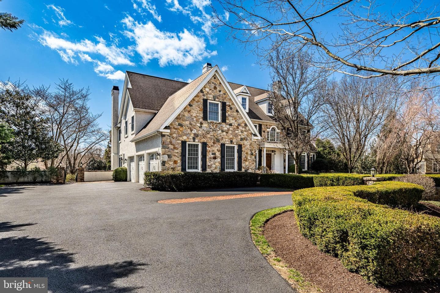 403 Woodale Drive photo 6