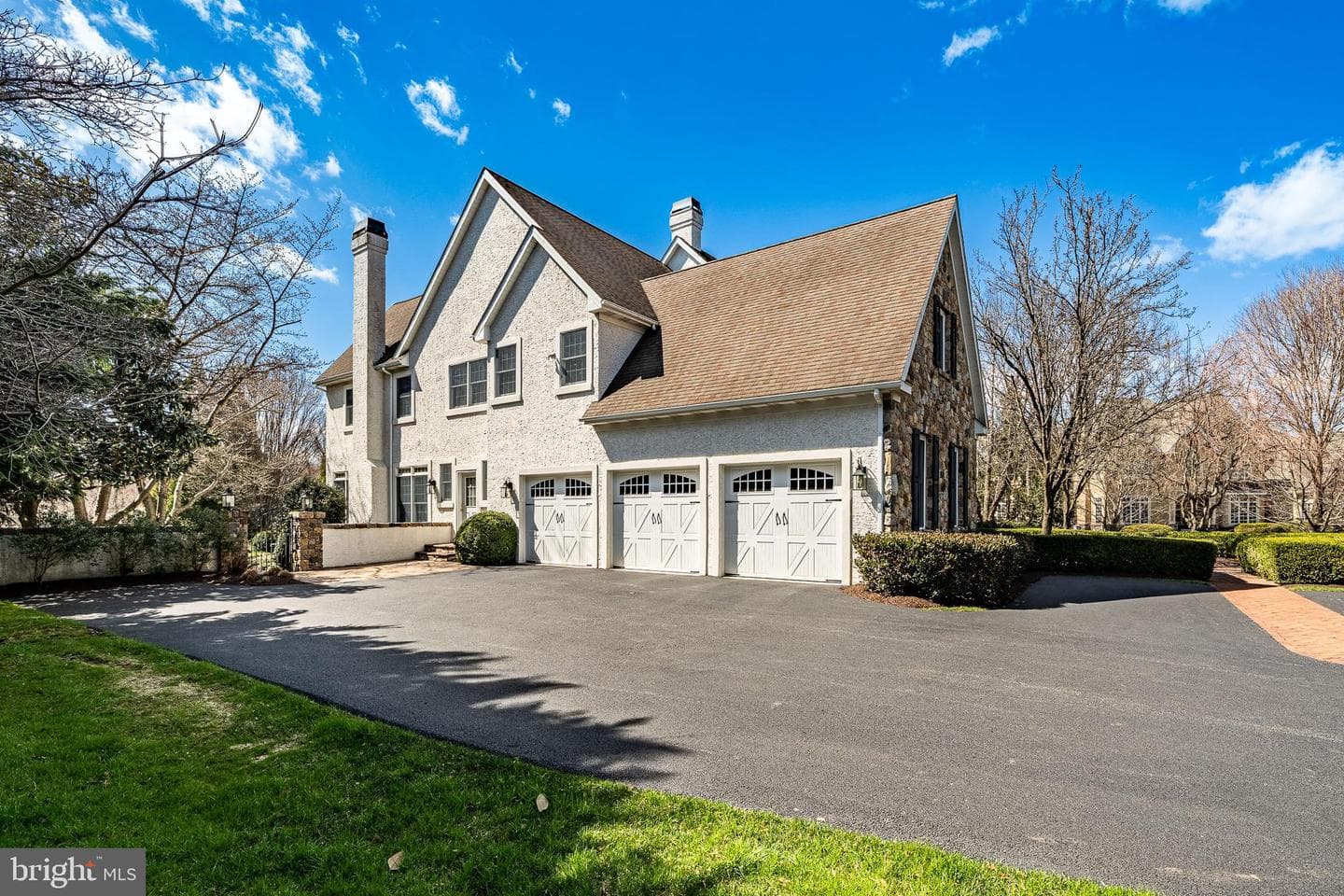 403 Woodale Drive photo 8