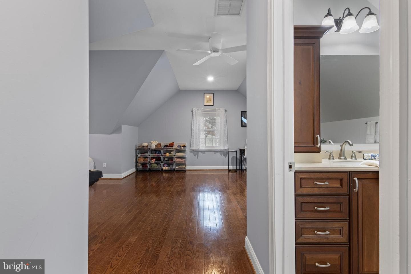 152 Hunters Lane photo 47