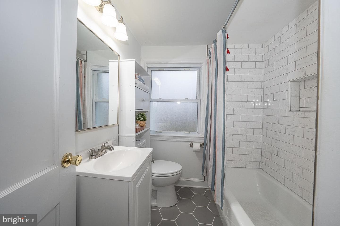 329 Saint James Road photo 25