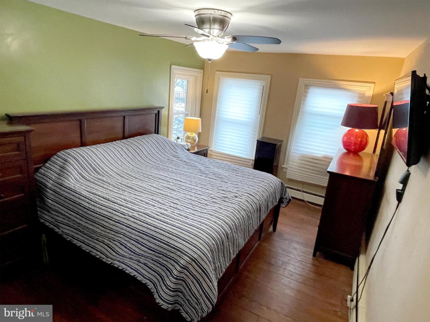 245 Maple Street photo 10