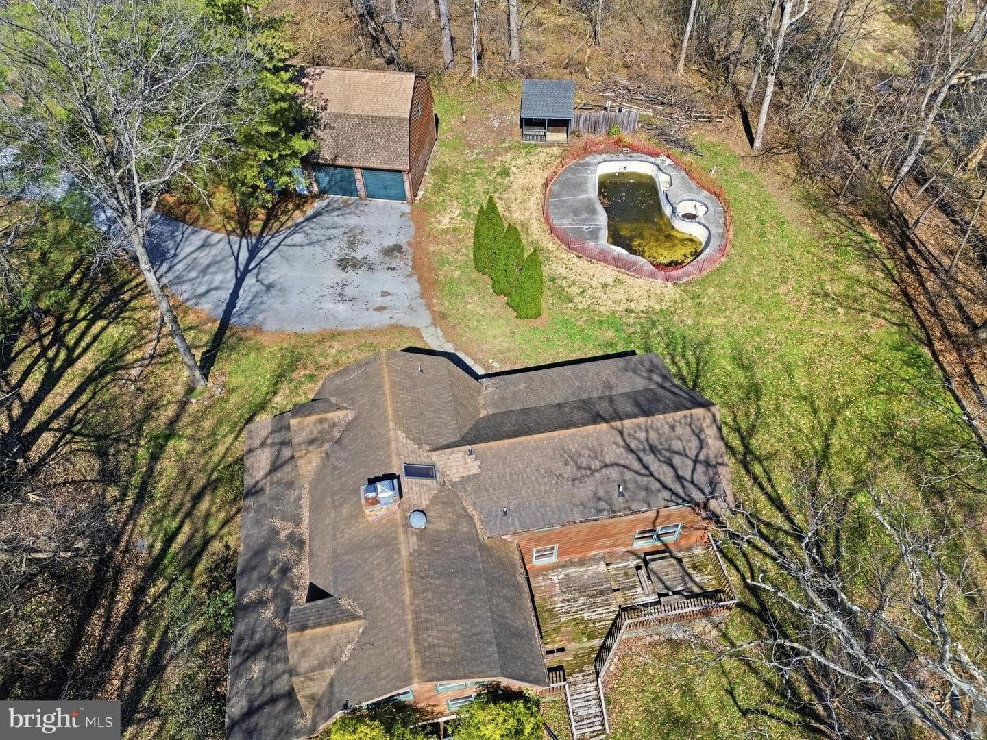24 Grist Mill Lane photo 15