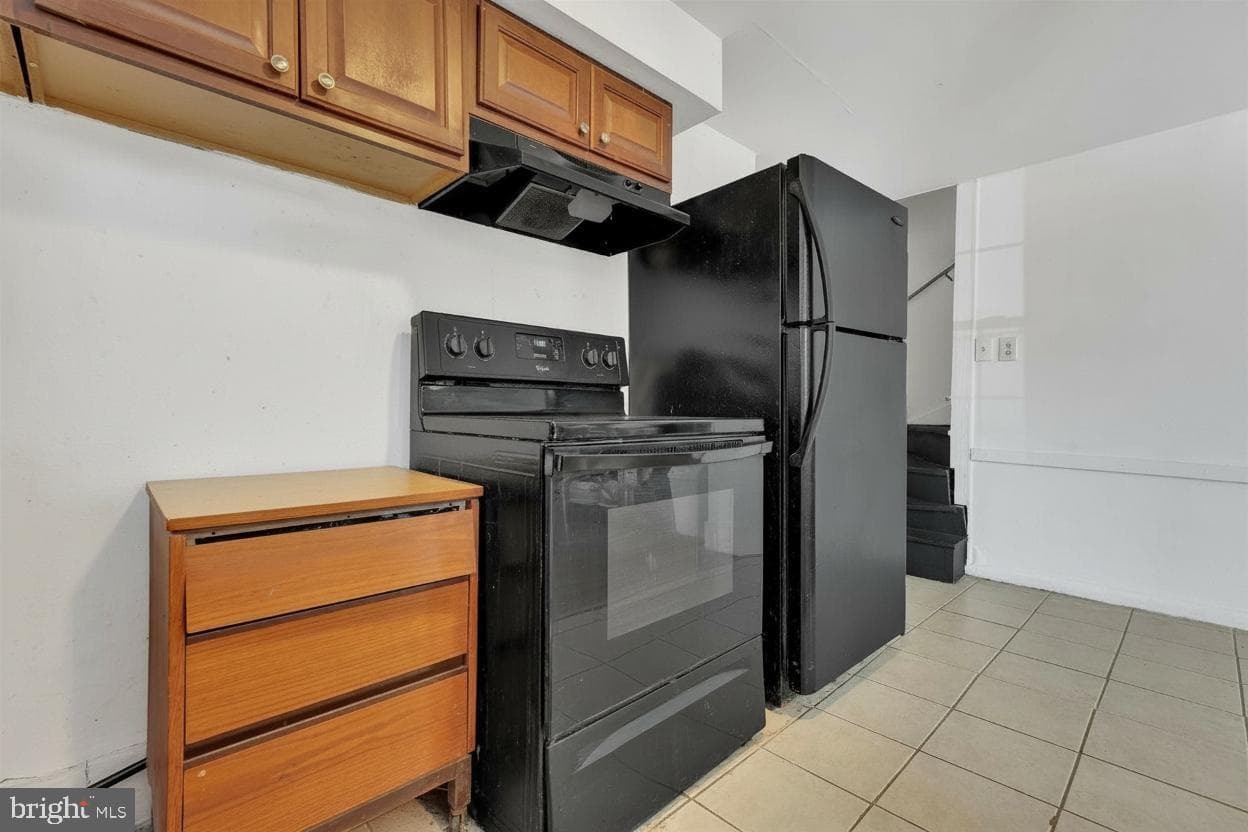 1410 Brick Row photo 8