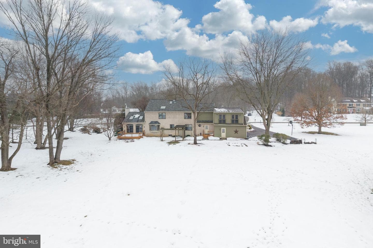 21 Lexington Manor photo 23
