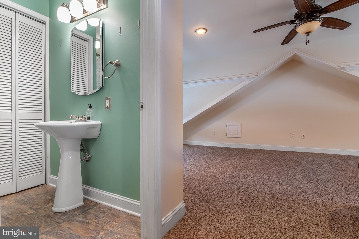 215 Hopewell Road photo 20