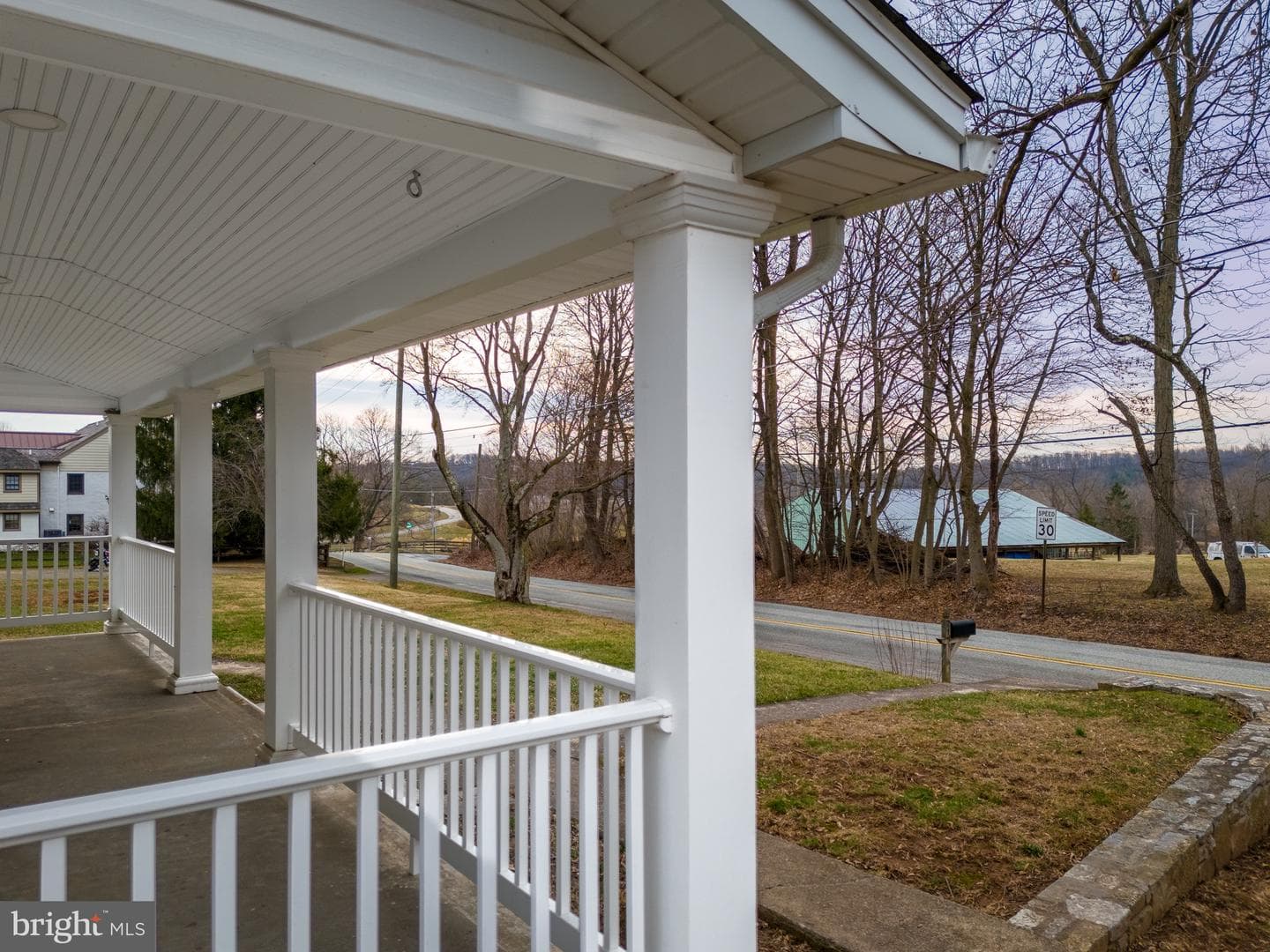 215 Hopewell Road photo 3