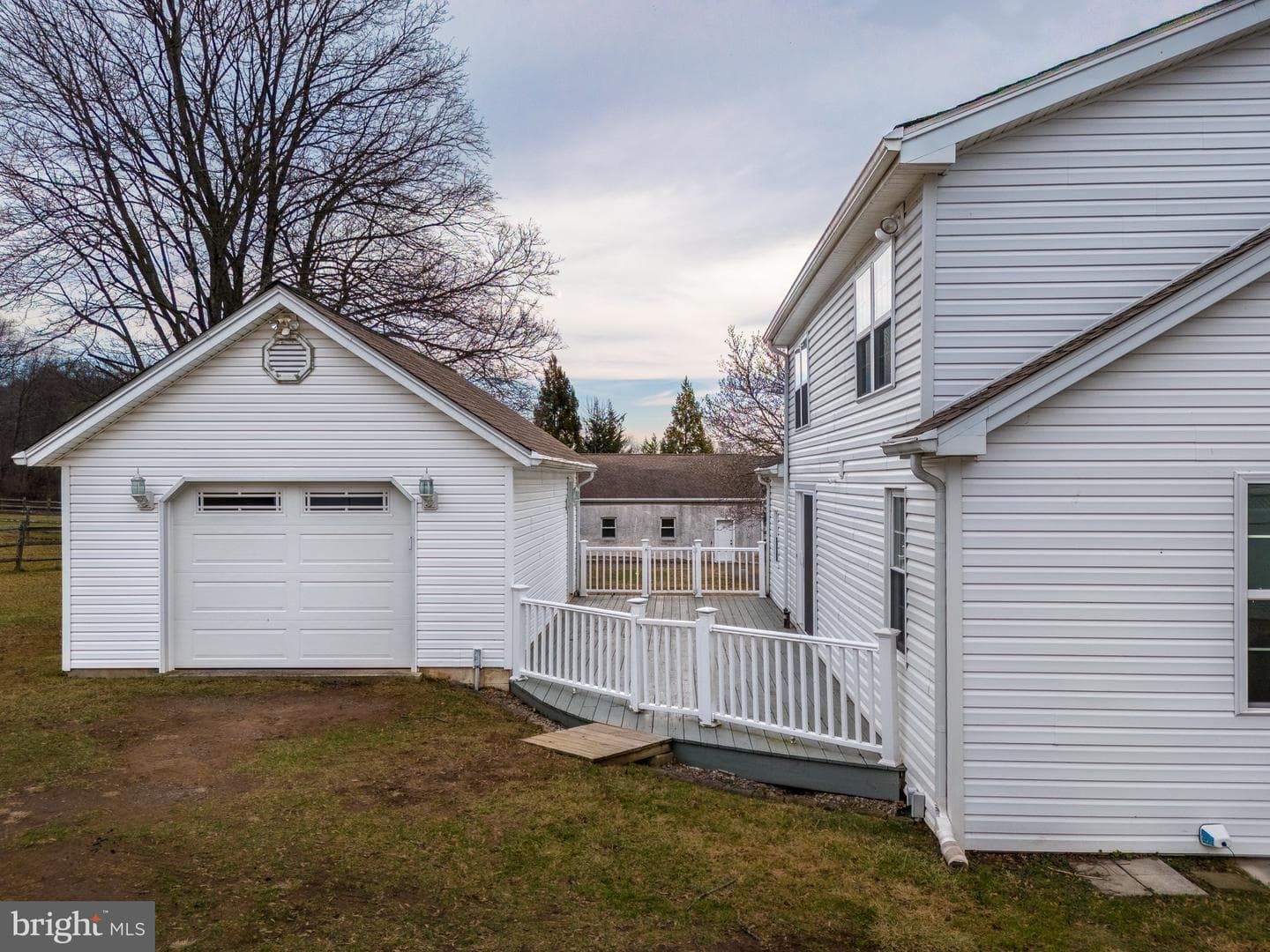 215 Hopewell Road photo 6