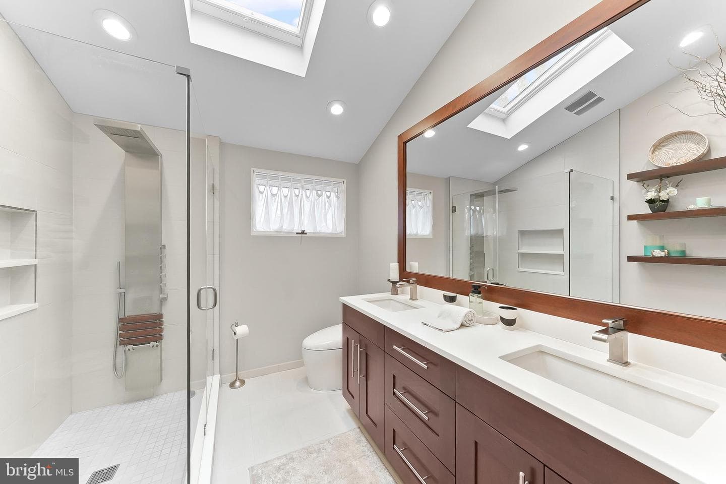 535 Webb Road photo 25